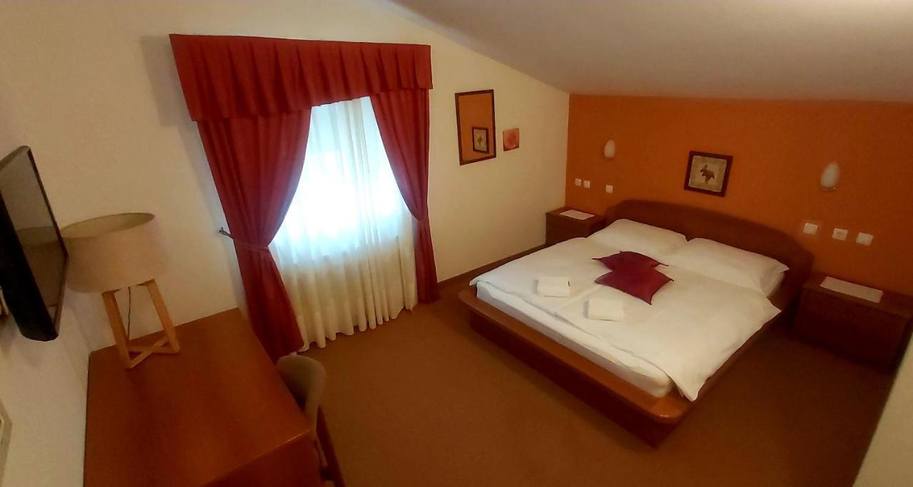 Gostisce Jazbec - Idrsko - Kobarid Hotel Exterior foto